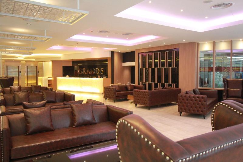 Grand 5 Hotel & Plaza Sukhumvit Bangkok (SHA +) - Lobi