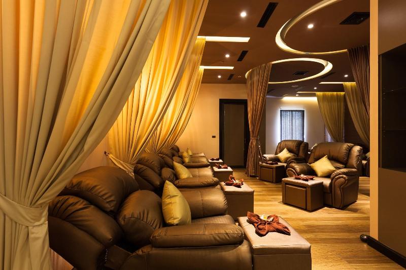 Grand 5 Hotel & Plaza Sukhumvit Bangkok (SHA +) - Aktivite