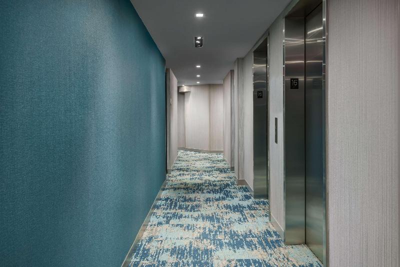 Hilton Garden Inn New York Times Square North - Genel