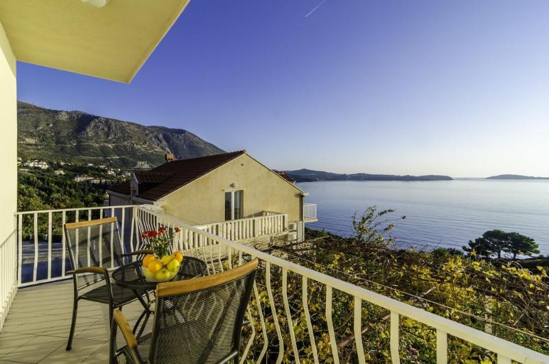 Guest House Fontana - Genel