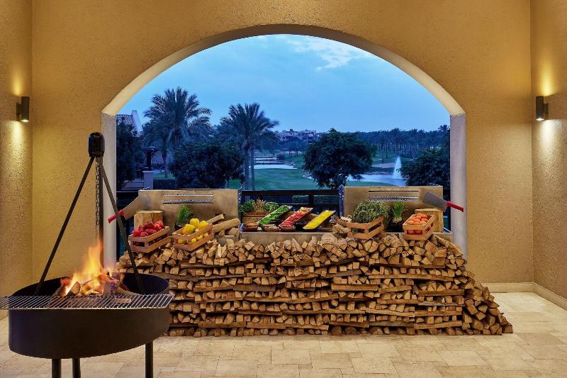 The Westin Cairo Golf Resort & Spa, Katameya Dunes - Restoran