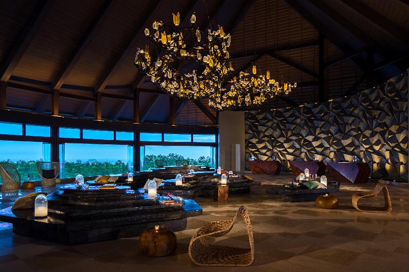 Renaissance Bali Uluwatu Resort & Spa - Lobi