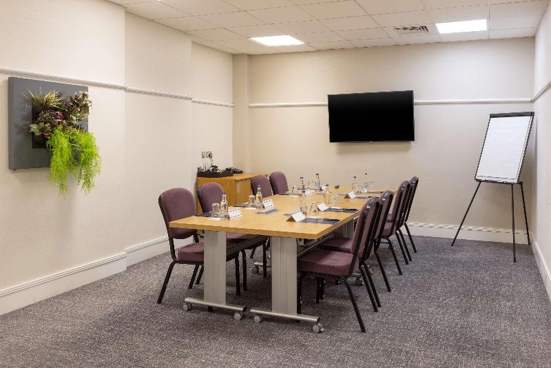 Hilton Nottingham - Genel