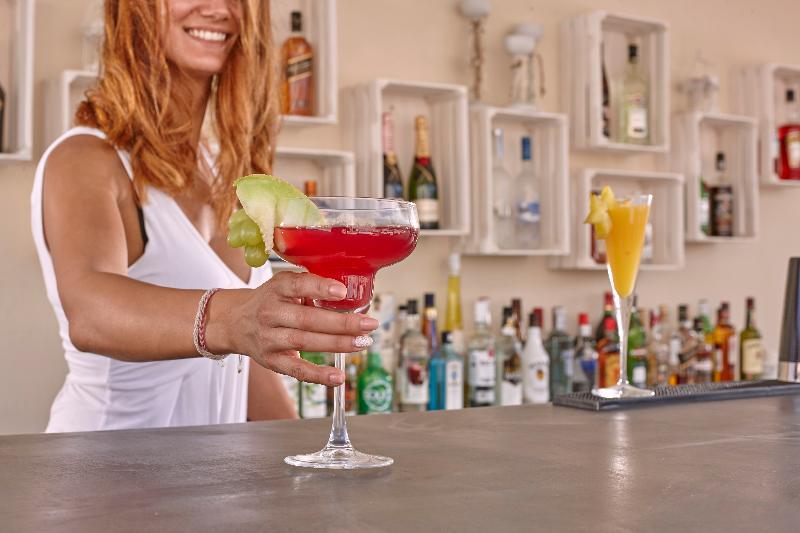 Aliter Suites - Bar