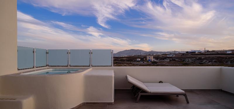Aliter Suites - Teras
