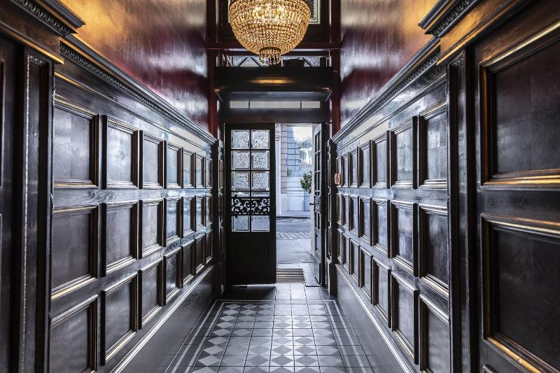 Hotel Josefine - Lobi