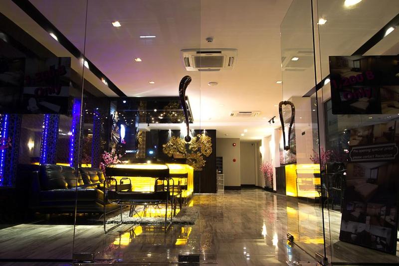 Sakura Sky Residence - Lobi