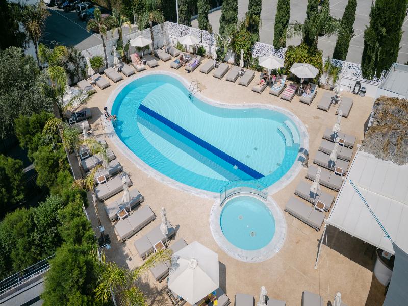 Gaia Sun N Blue Hotel - Havuz