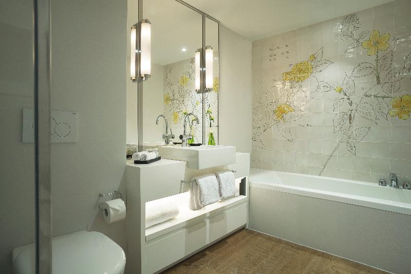 Hotel Camiral - Oda