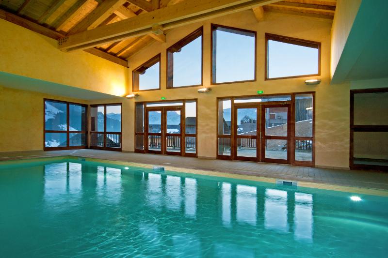 Lagrange Vacances Les Chalets du Mont Blanc - Havuz