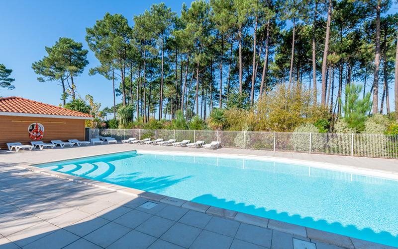 Le Domaine des Grands Lacs - Vacanceole - Havuz