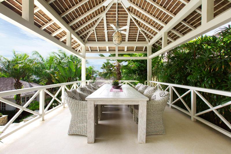 The Ungasan Clifftop Resort - Teras