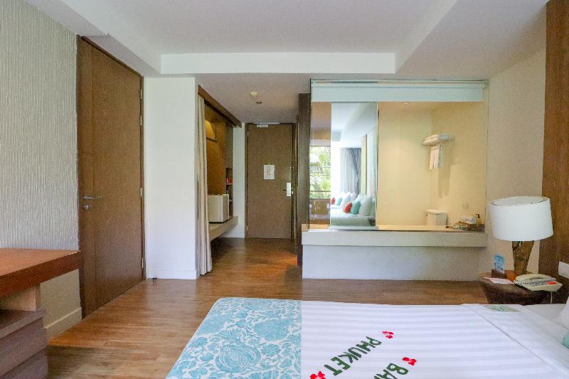 Bandara Phuket Beach Resort - Oda