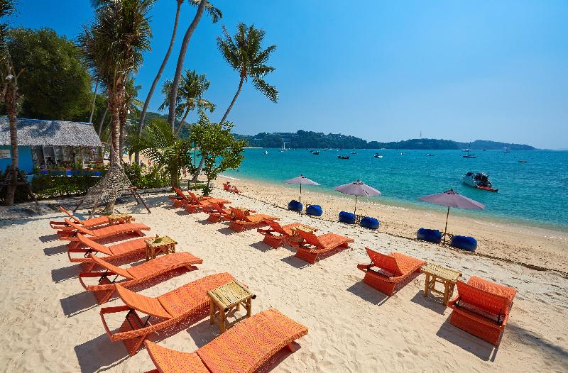 Bandara Phuket Beach Resort - Plaj