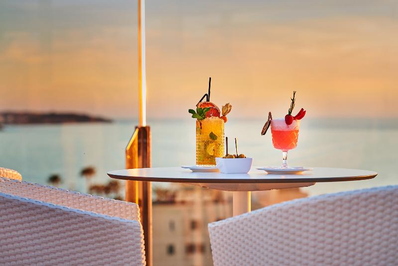 Hipotels Playa de Palma Palace - Bar