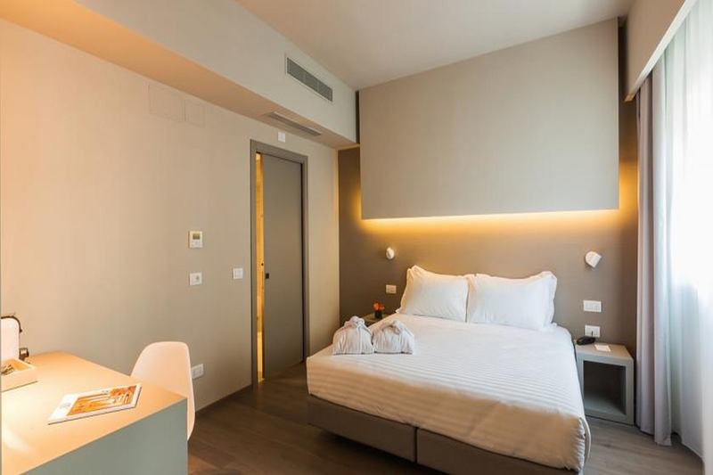 Hotel Glance In Florence - Oda