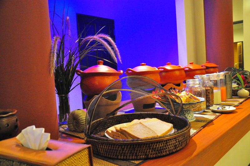 Navatara Phuket Resort SHA Extra+ - Restoran