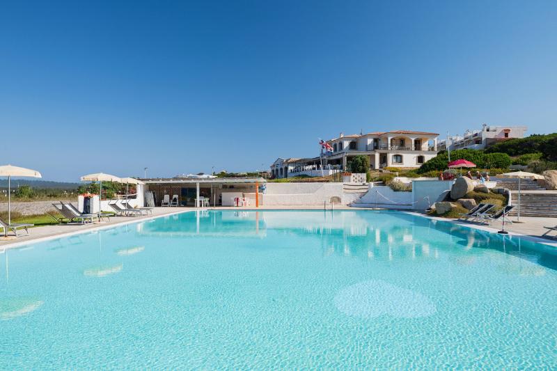 Residence Baia Santa Reparata - Havuz
