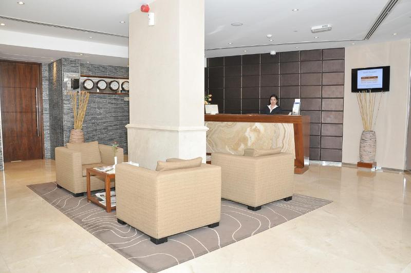 Phoenix Plaza Hotel Apartments - Lobi