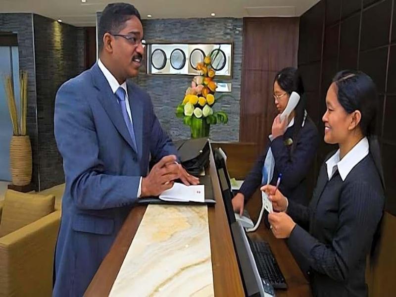Phoenix Plaza Hotel Apartments - Genel