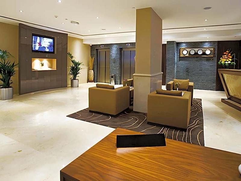 Phoenix Plaza Hotel Apartments - Genel