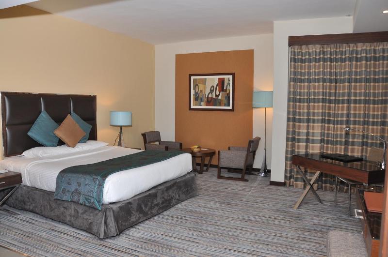 Phoenix Plaza Hotel Apartments - Oda