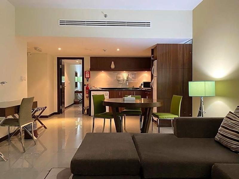 Phoenix Plaza Hotel Apartments - Oda
