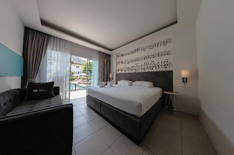 The Melody Phuket Hotel - Oda