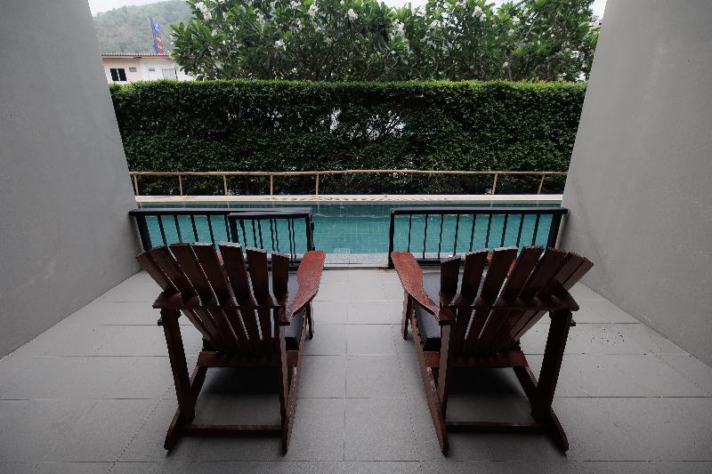 The Melody Phuket Hotel - Teras