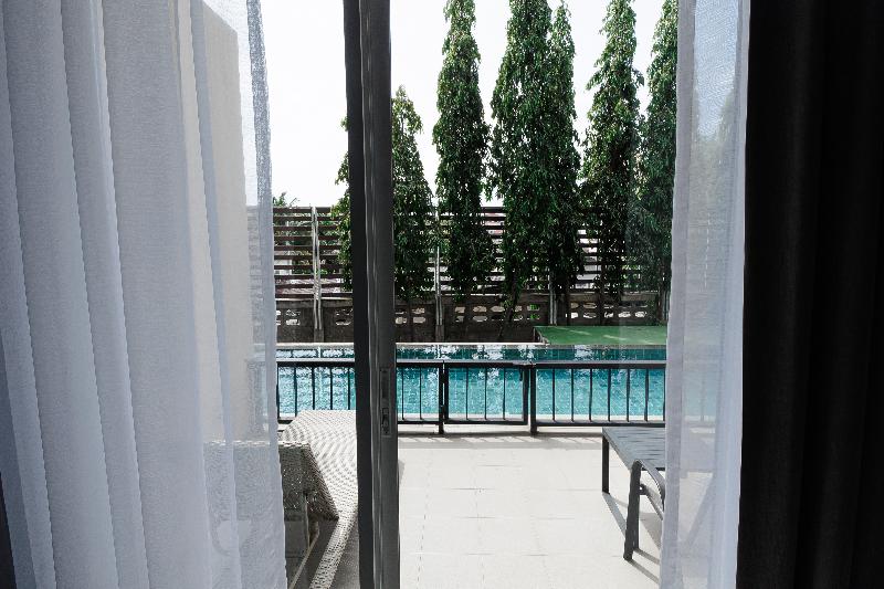 The Melody Phuket Hotel - Teras