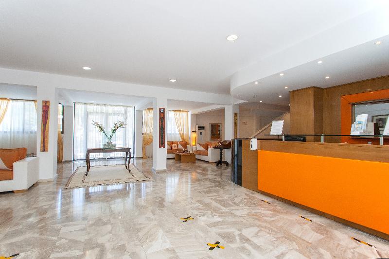 Punta Hotel - Lobi