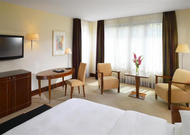 Sheraton Carlton Hotel Nürnberg - Genel