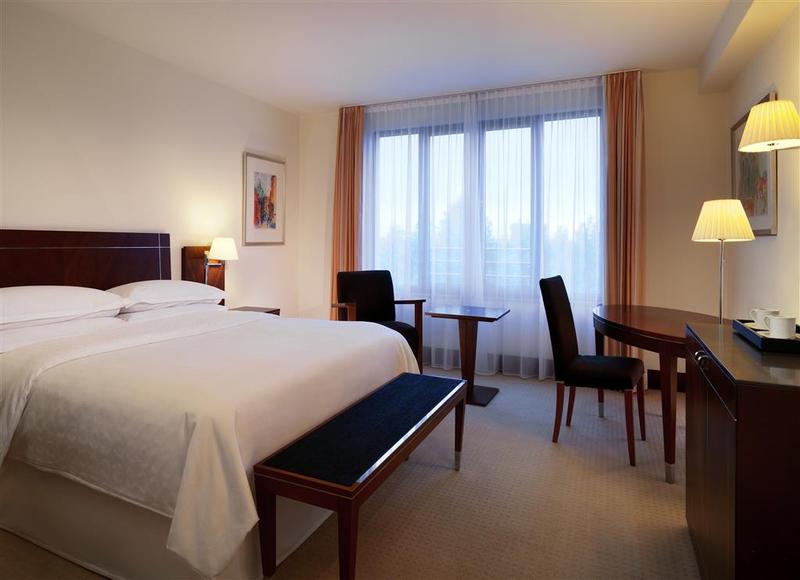 Sheraton Carlton Hotel Nürnberg - Genel