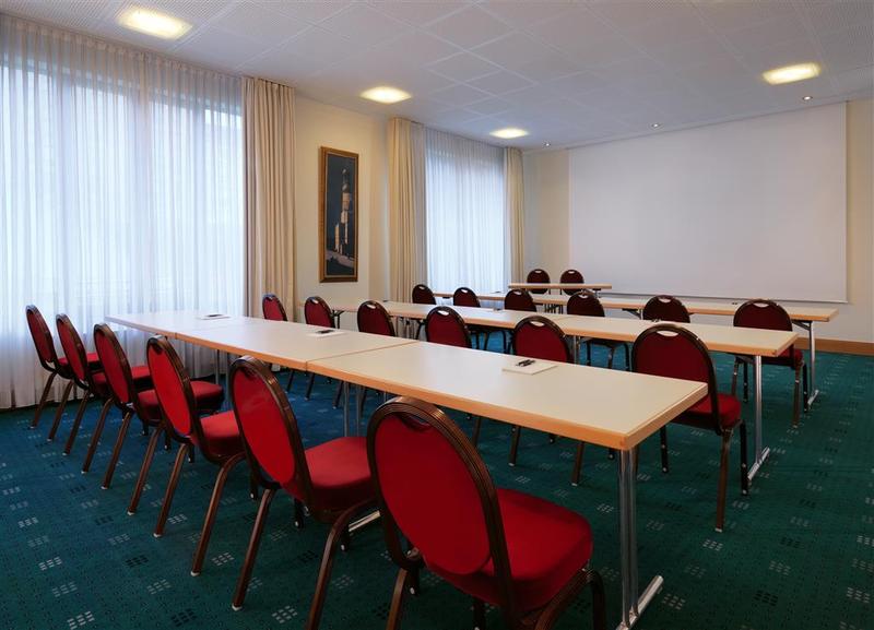 Sheraton Carlton Hotel Nürnberg - Genel