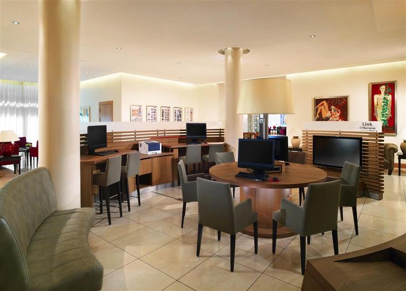 Sheraton Carlton Hotel Nürnberg - Genel