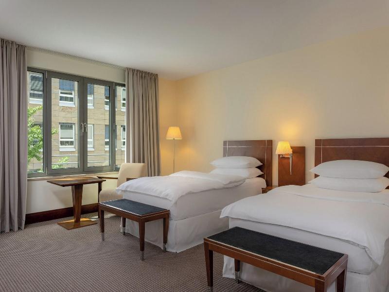 Sheraton Carlton Hotel Nürnberg - Oda