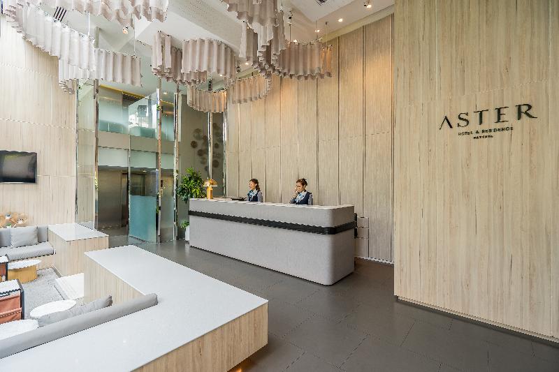 Aster Hotel and Residence by At Mind - Lobi