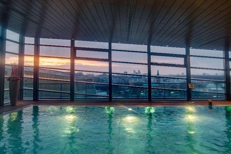 Grand Hyatt Berlin - Havuz