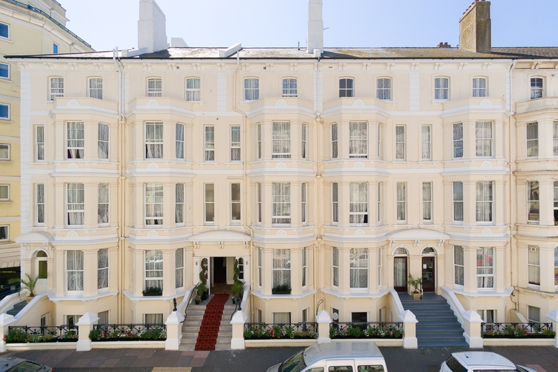 Pearl and Pebbles Hotel - Genel