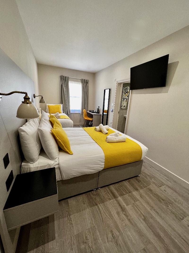 Pearl and Pebbles Hotel - Genel