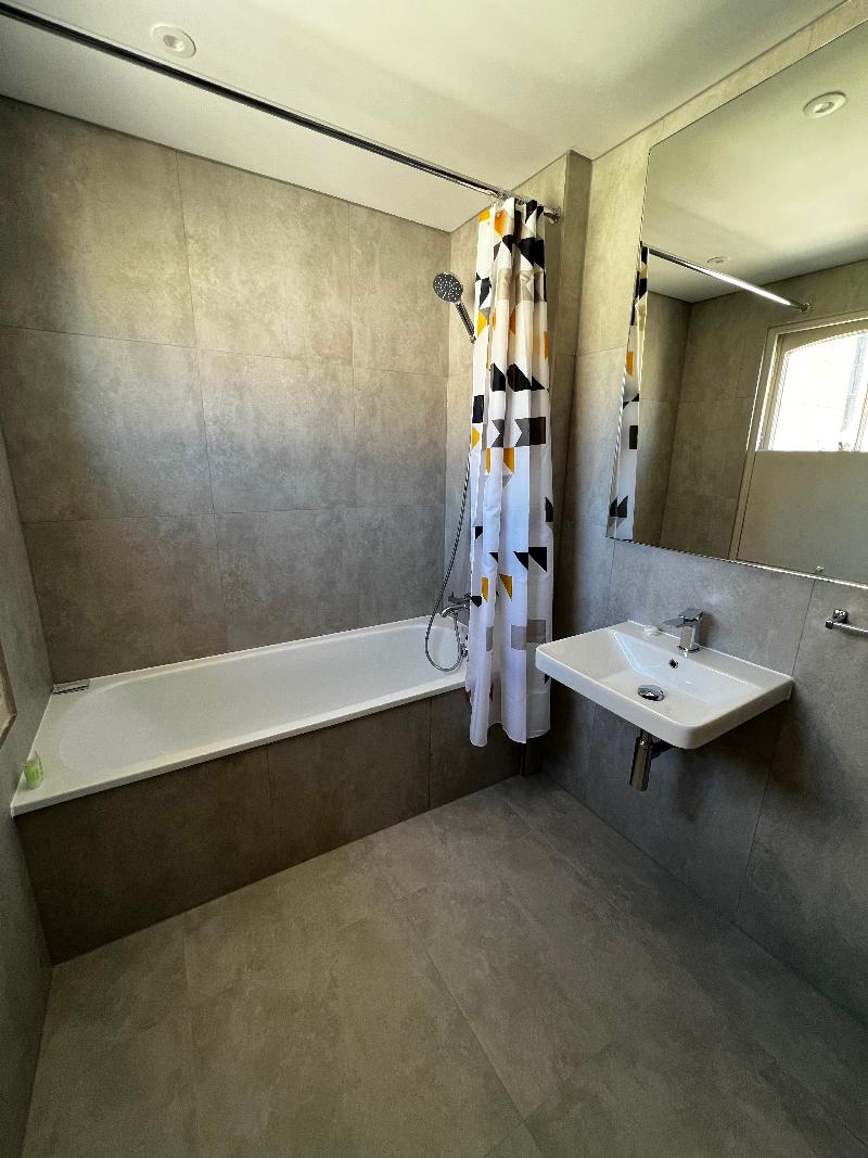 Pearl and Pebbles Hotel - Genel