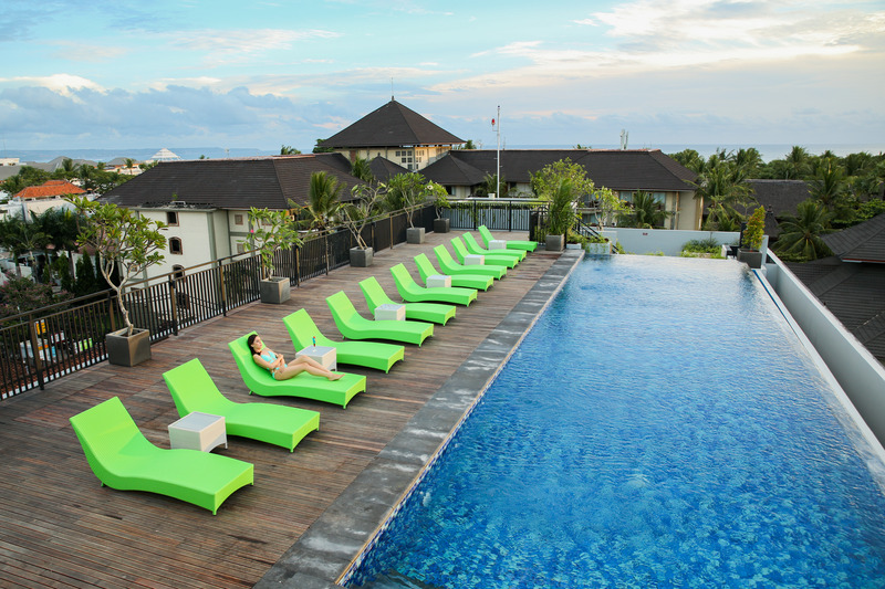 Zest Legian by Swiss-Belhotel International - Havuz