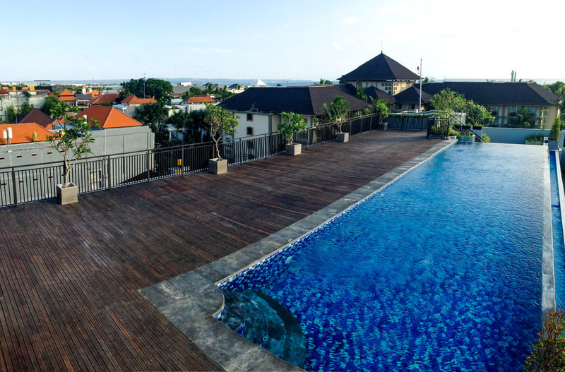 Zest Legian by Swiss-Belhotel International - Havuz