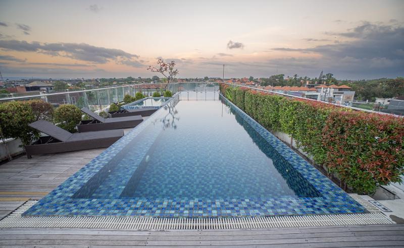 NIMS Hotel Seminyak - Havuz