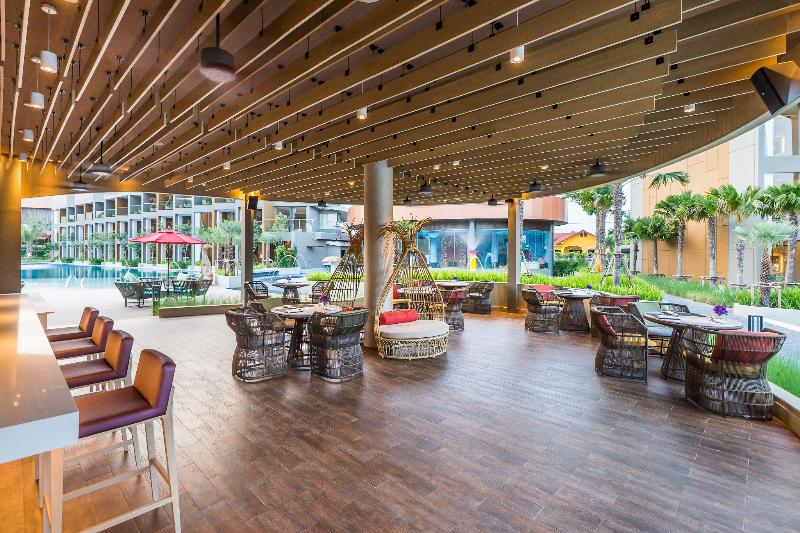 Avani+ Hua Hin Resort - Bar