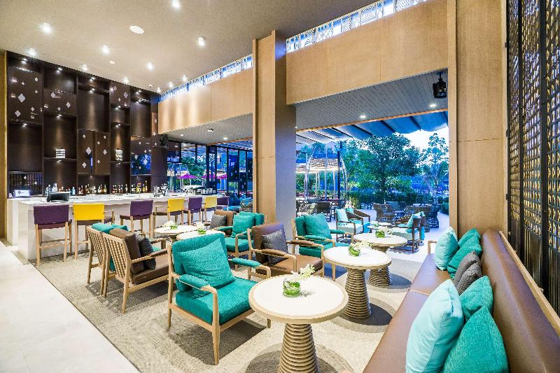 Avani+ Hua Hin Resort - Bar