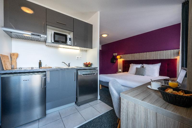 Nemea Appart Hotel Quai Victor Tours Centre - Oda
