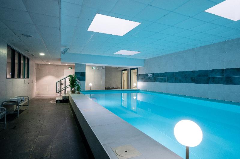 Nemea Appart Hotel Quai Victor Tours Centre - Havuz