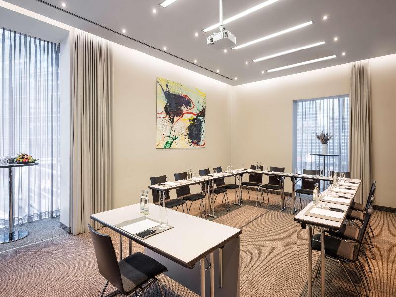 Lindner Hotel Berlin Ku'damm, part of JdV by Hyatt - Toplantı