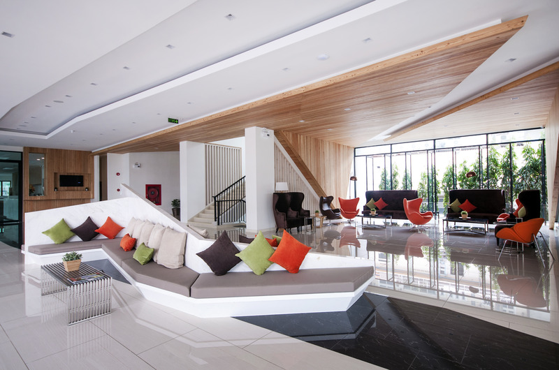 J Inspired Hotel Pattaya (SHA Extra Plus) - Lobi